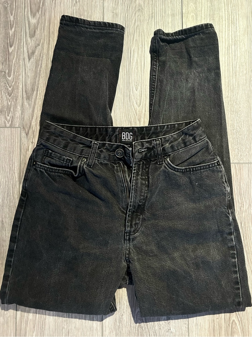 BDG Washed Black High Rise Mom Jeans - Picture 3 of 5